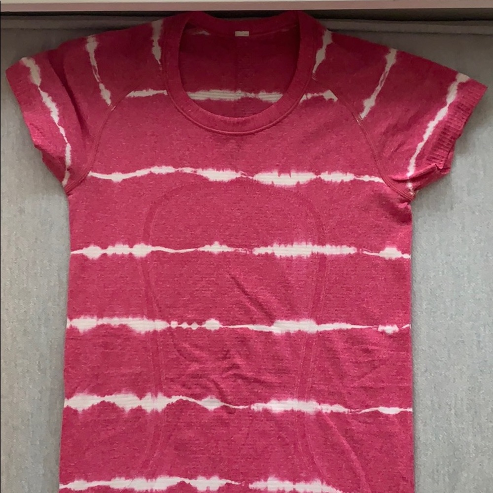 Lululemon top size 4!